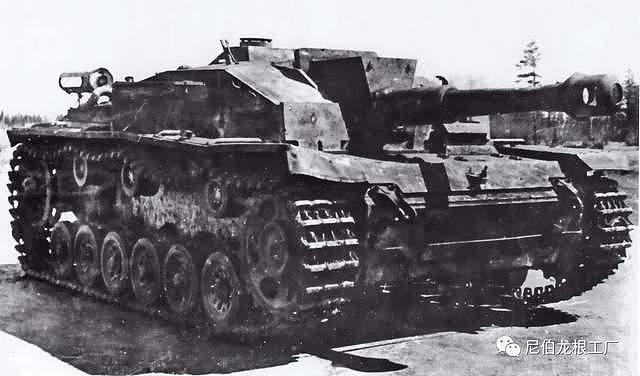 乌龟变形记：一些比较奇怪的德军三号突击炮 - 12