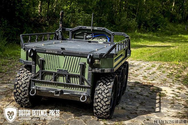 荷兰军队展示新型无人车辆 采用6×6轮式底盘 可安装各种武器装备 - 5