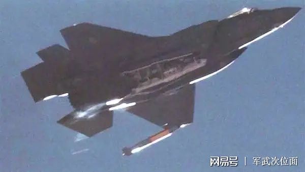 五代机新用法，美军F35测试空投核弹，开始在核战争边缘玩火试探 - 1