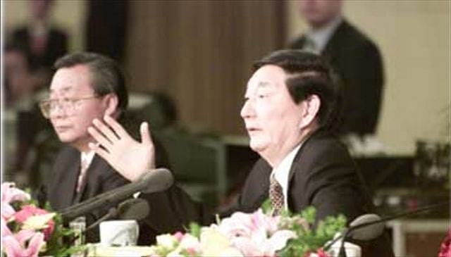 1997年金融危机后，朱镕基会中说的一番话，至今仍在起作用 - 11