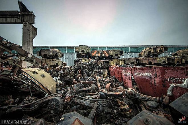 走进莫斯科的军事基地 数百辆装甲车残骸堆积如山 场面无比震撼 - 10