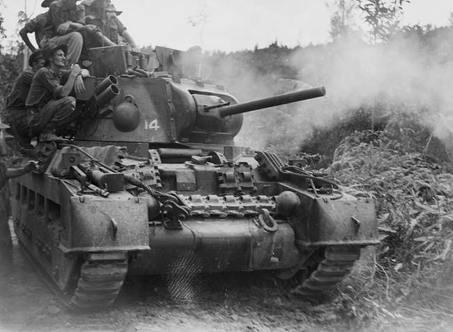 战争初期的英国巨无霸，隆美尔的永世之敌——玛蒂尔达Ⅱ步兵坦克 - 4