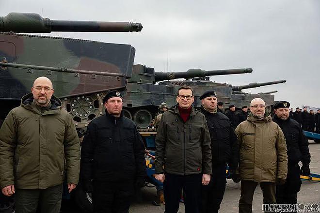 波兰总理护送第一批豹2抵达乌克兰 各国承诺的坦克 雷声大雨点小 - 1