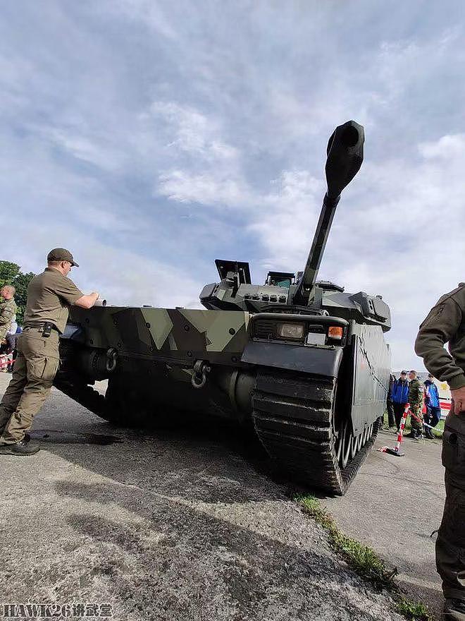 BAE系统公司展出CV9050 Mk IV步兵战车 全新炮塔安装50mm机炮 - 4