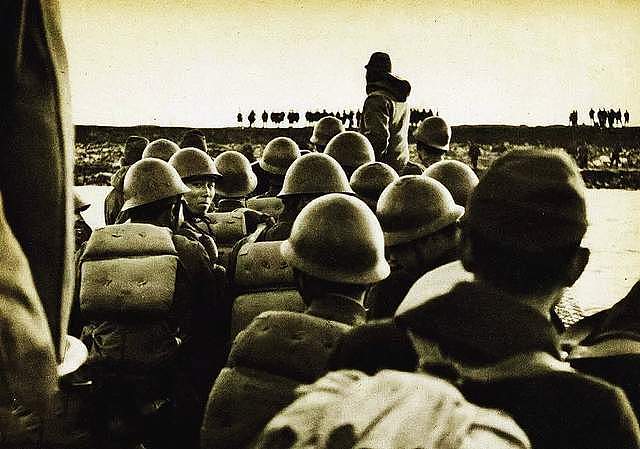 1942年，日伪军包围新四军，却不料中了空城计，400精锐全军覆没 - 8