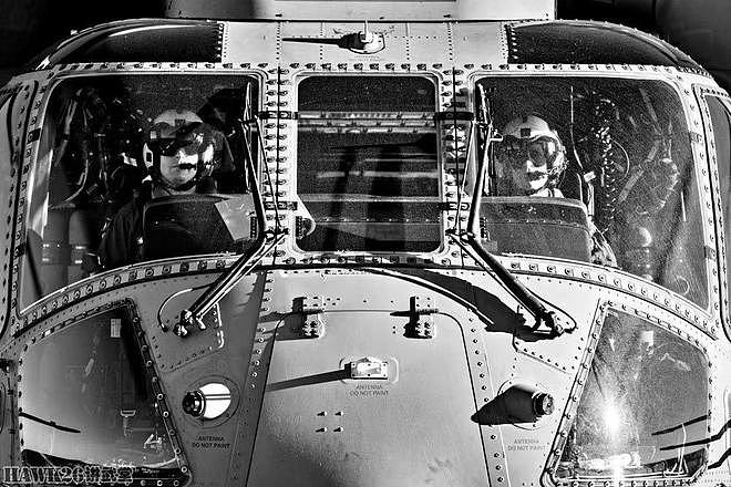 CH-53K“种马王”重型直升机舰载起降训练 被美军寄予厚望的明星 - 12