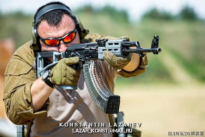 “拉扎列夫战术”展示AKM步枪改装配件 60发四排透明弹匣很抢镜 - 6