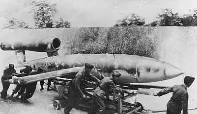 德军向盟军发射上万枚导弹，同盟国没反导系统如何粉碎德军导弹战 - 7