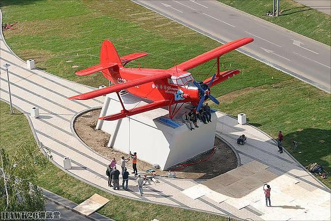 莫斯科第一座安-2运输机纪念碑 北极探险主题 喵星人搅乱工作现场 - 1