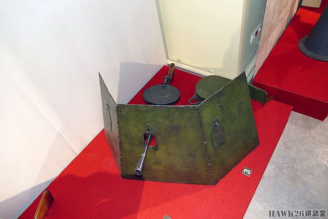 二战苏联防弹掩体 曾用于列宁格勒战场 残存的弹孔令人触目惊心 - 5