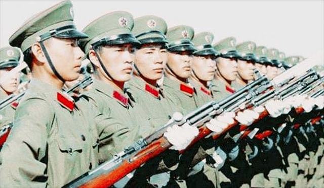 1985年，中央军委原定保留55军，广州军区表示反对，42军成了赢家 - 5