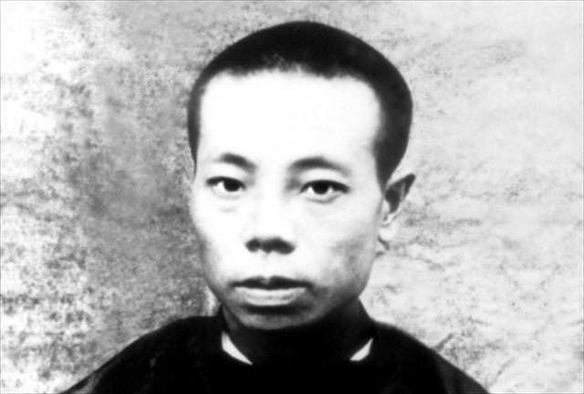 袁文才、王佐死后30多年，毛主席亲自接见其妻子，身份：烈士遗孀 - 6