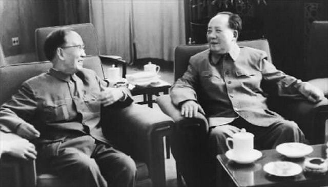 毛主席到重庆没有手表，郭沫若亲自送去“欧米茄”，主席戴了31年 - 4