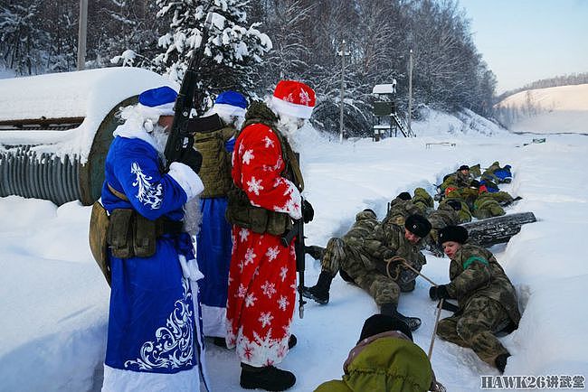 端着AK的严寒老人“战斗民族”硬核训练日 新兵第一个军营圣诞节 - 5
