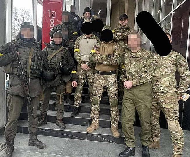 英国雇佣兵赴乌克兰作战 风险高薪酬低 10天后怕死逃跑要回国 - 3