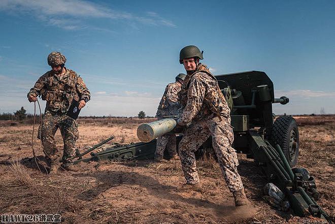 拉脱维亚100mm加农炮战斗射击训练 捷克老式火炮仍在一线挑大梁 - 15