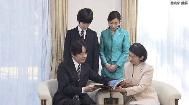 日本15岁悠仁小王子新年亮相！罕见穿传统和服，抢了爱子公主风头 - 6