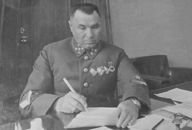 卫国战争中被遗忘的功臣，苏联的无冕元帅，阿帕纳先科大将 - 4