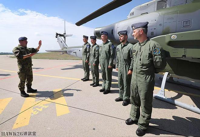 捷克空军接收首批两架AH-1Z“蝰蛇”年底前将形成十架机队规模 - 4