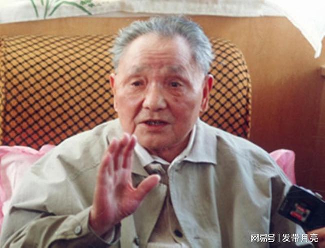 1991年，朱镕基陪邓公路过外滩，邓小平几句话让他幡然醒悟 - 10