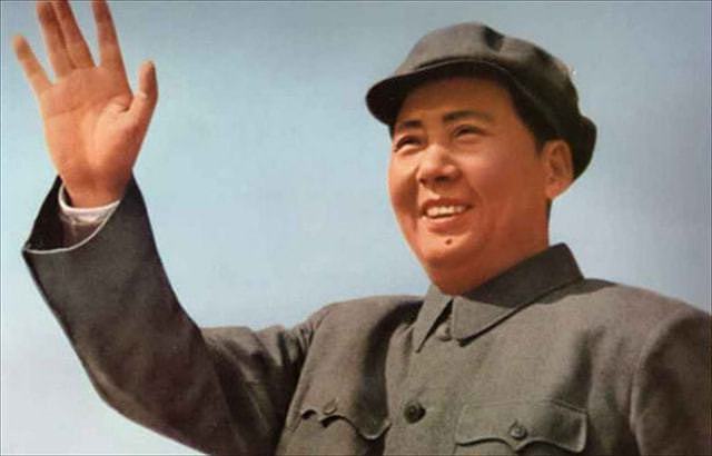 1957年，毛主席来青岛视察，点名去一大将家中吃饭：让你夫人下厨 - 8