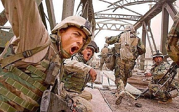 枭雄萨德尔：伊拉克沦陷后，他挺身而出对抗美军，打到美军没脾气 - 8