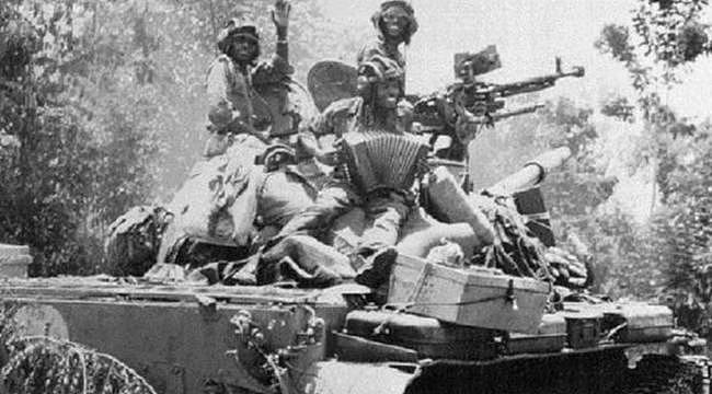 乌坦战争：解放军教官非洲显威，坦军伤亡仅300，轻松覆灭乌干达 - 11