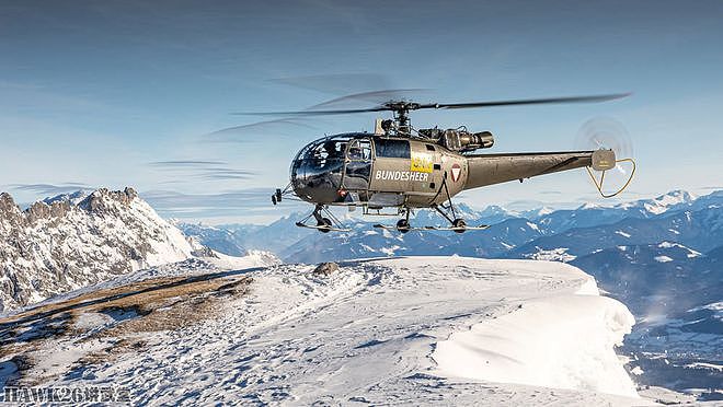 奥地利陆军航空兵山区起降训练 模拟救援阿尔卑斯山区的遇险者 - 12