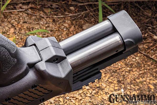 评测：史密斯-韦森M&P12泵动霰弹枪 无托大弹容 理想的家防武器 - 5