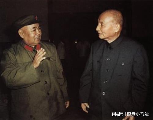 他是济南战役的前线总指挥，红军时期就是军长，为何错失大将？ - 7