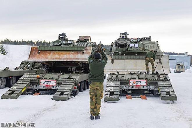 挪威援助乌克兰的8辆豹2A4坦克已经运抵波兰 另有大批弹药装备 - 6