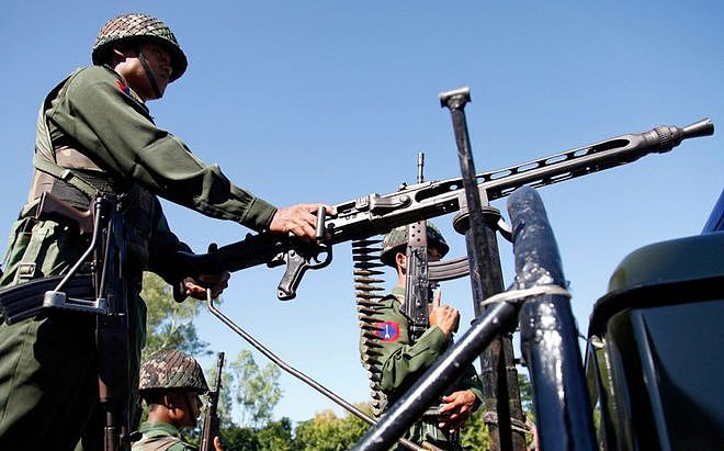 缅甸本土化的MA系列制式枪械，本质上就是仿制和改造 - 20