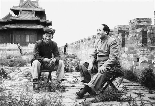 1958年总理凭吊毛岸英，对陈毅说：“他的牺牲，是一个莫大损失” - 4