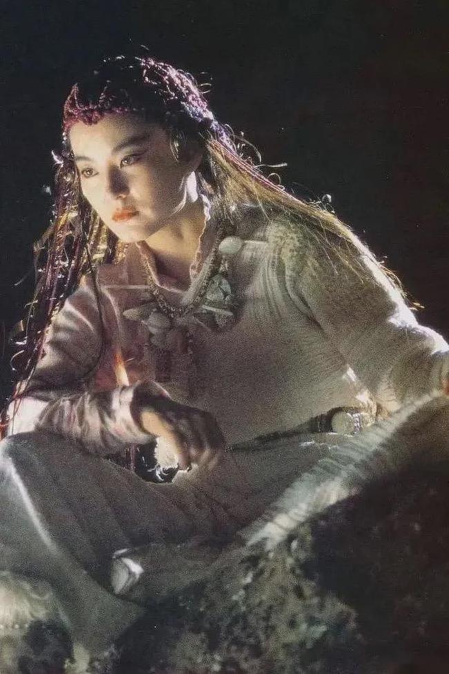 《第一炉香》成为她的绝唱…和田惠美的戏服曾那么惊艳 - 49