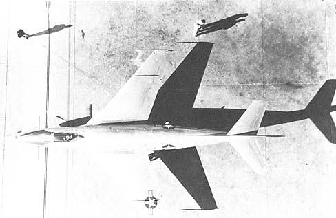 官方给予这架原型机的正式名称是巫毒 美国空军期望她能飞的更远 - 3