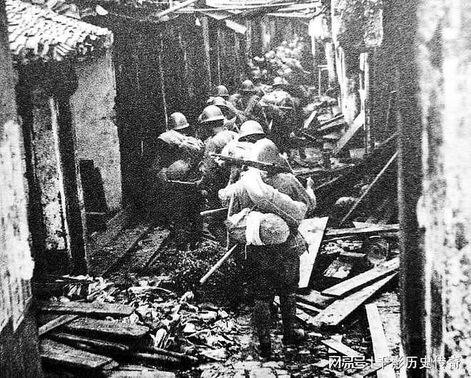 1937年，日军进村找“花姑娘”，一个日本兵冒死救下6个女人 - 3