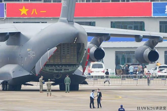海外谈中国：珠海航展新型飞机和武器系统云集 航空领域发展迅猛 - 11