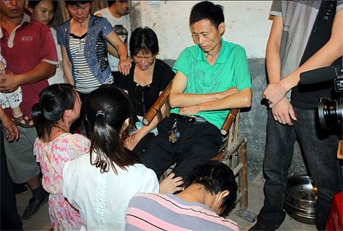 湖南青年邓锦杰：为救溺水者牺牲，被救4人却趁乱离开，结果如何 - 4