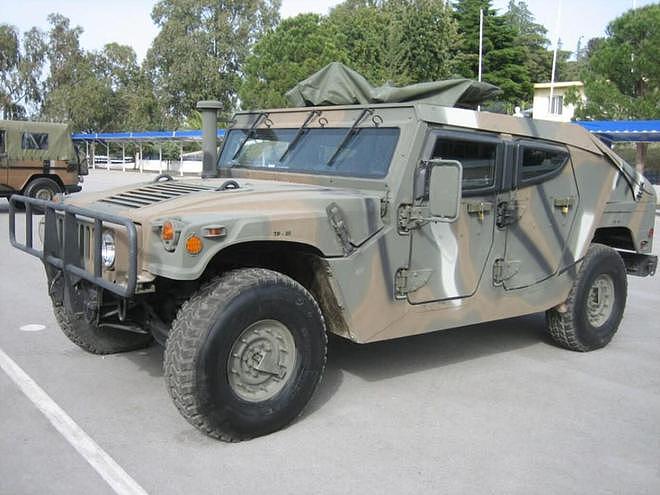 盘点14种军用SUV，其中的奔驰大G，最早就是为军事而设计的 - 14