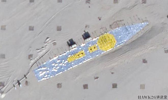 海外谈中国：塔克拉玛干沙漠中的新靶标 完美复刻“福特”号航母 - 7