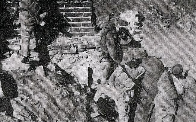 1943年，15名日军被围拒不投降，他直接下令活埋！后授衔开国少将 - 1