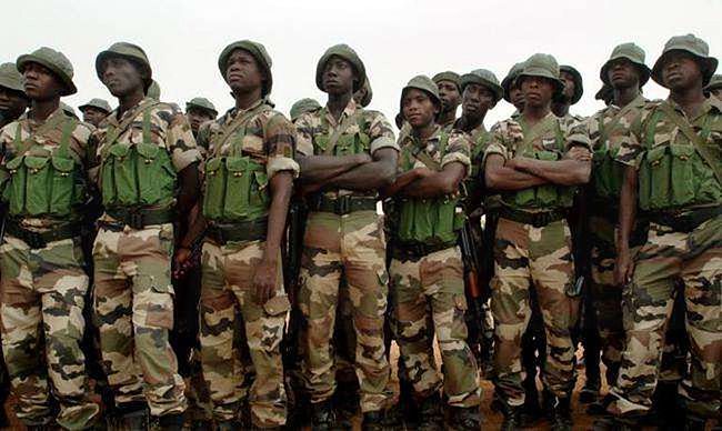 号称3天消灭中国的冈比亚军队有多强？1965年2月18日冈比亚独立 - 8