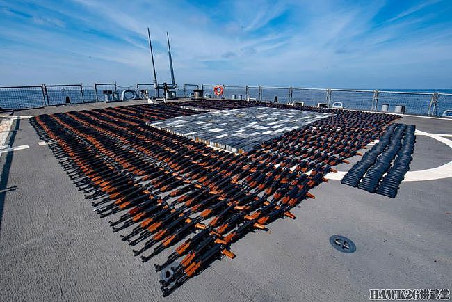 美军驱逐舰在阿拉伯海拦截可疑船只 一次缴获1400支崭新的AK-47 - 4