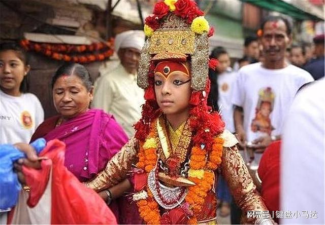 尼泊尔活女神：4岁筛选上位，国王见了得下跪，嫁人却成了难题 - 2