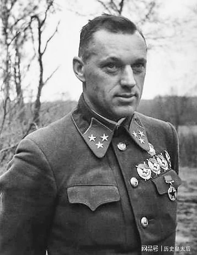 罗科索夫斯基的大突围，孤军陷入重围，他该如何率部逃出德军追击 - 2