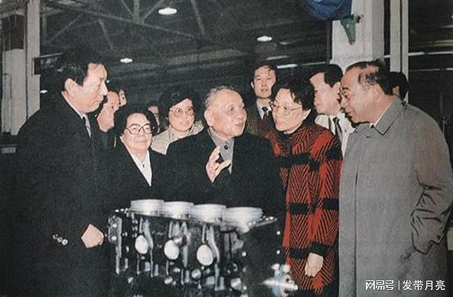 1991年，朱镕基陪邓公路过外滩，邓小平几句话让他幡然醒悟 - 6