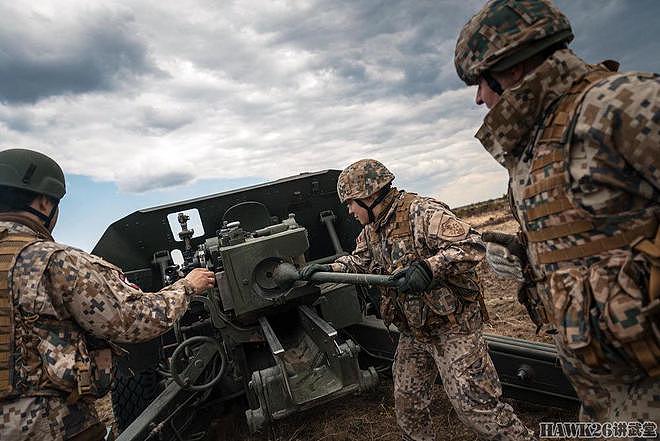 拉脱维亚100mm加农炮战斗射击训练 捷克老式火炮仍在一线挑大梁 - 13