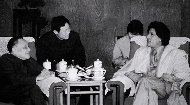 1982年卡扎菲访华：态度傲慢，带女保镖会见邓公，邓小平：别理会 - 11