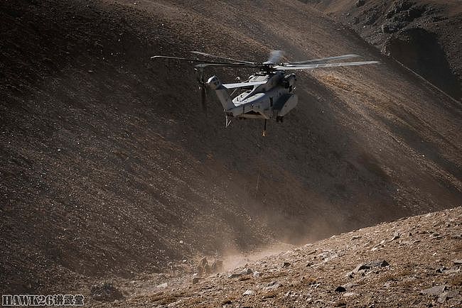 CH-53K“种马王”回收MH-60S 最贵直升机显身手 为美军打强心针 - 14