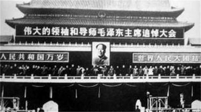 张玉凤透露毛主席最后一年的生活：他非常孤独，经常一个人掉泪 - 12
